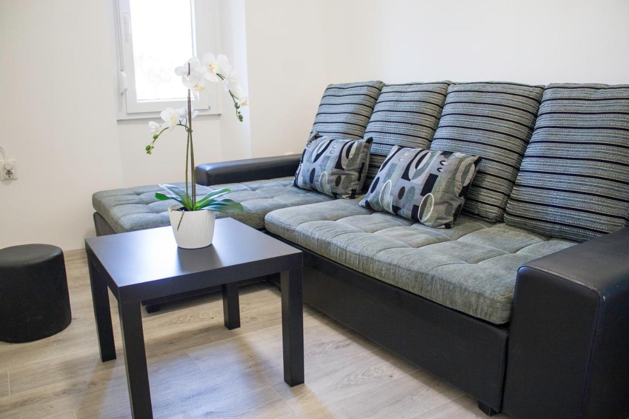 Apartamento White Orchid Pula Exterior foto